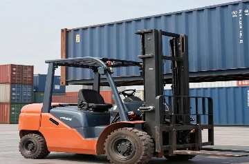 Electric Narrow Aisle Forklifts: The Complete Guide to Types, Specifications, and Leading Brands