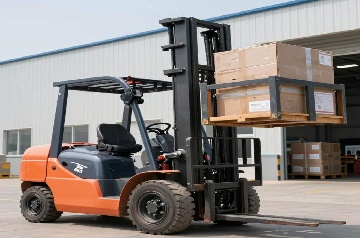 Ferrari Forklift – CVS Ferrari Heavy-Duty and Container Handling Specialist