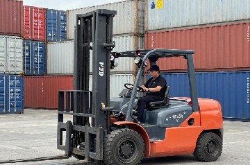 4WD Forklift for Sale – 2026 Complete Buyer‘s Guide