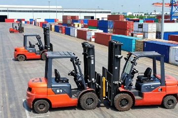 Combilift Forklifts: Models, Prices, and Weights Explained