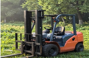 Narrow Aisle Forklifts: Types, Costs, and Key Specs