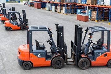 Hyster Electric Forklifts: Models, Prices, and Weights